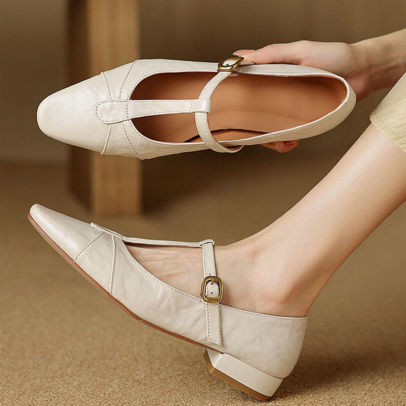 Vintage White Pointed-Toe Mary Jane Flats