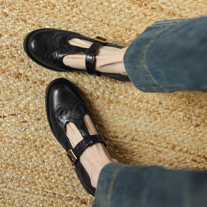 Retro Brown Leather Mary Jane Flats