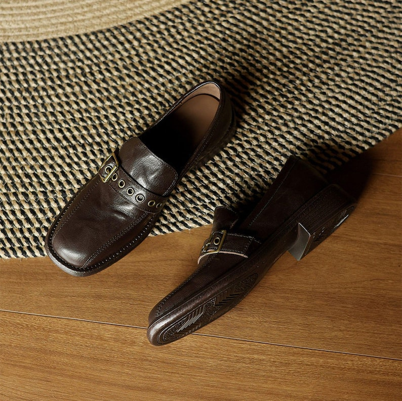 Retro Brown Leather Flat Shoes