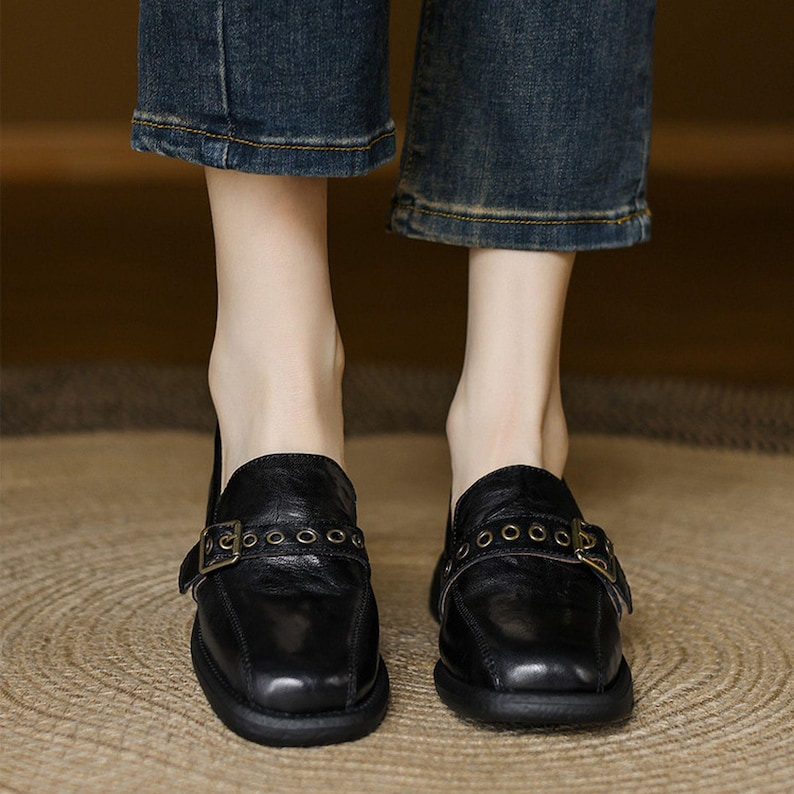 Retro Brown Leather Flat Shoes