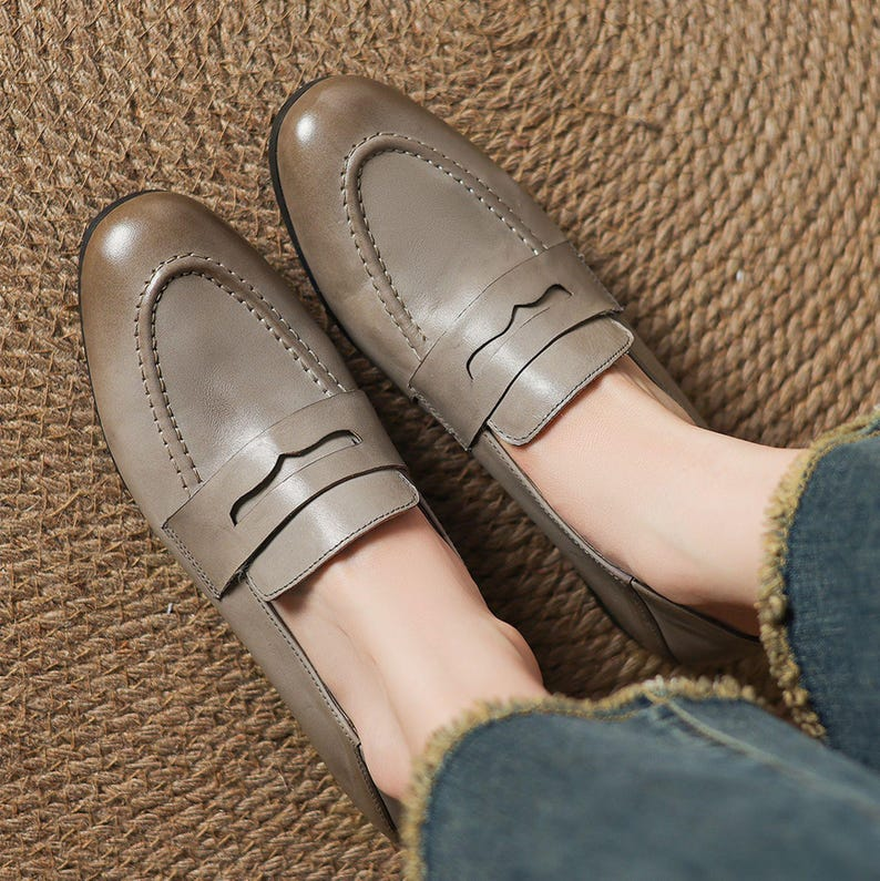 Vintage Black Leather Loafer Flats
