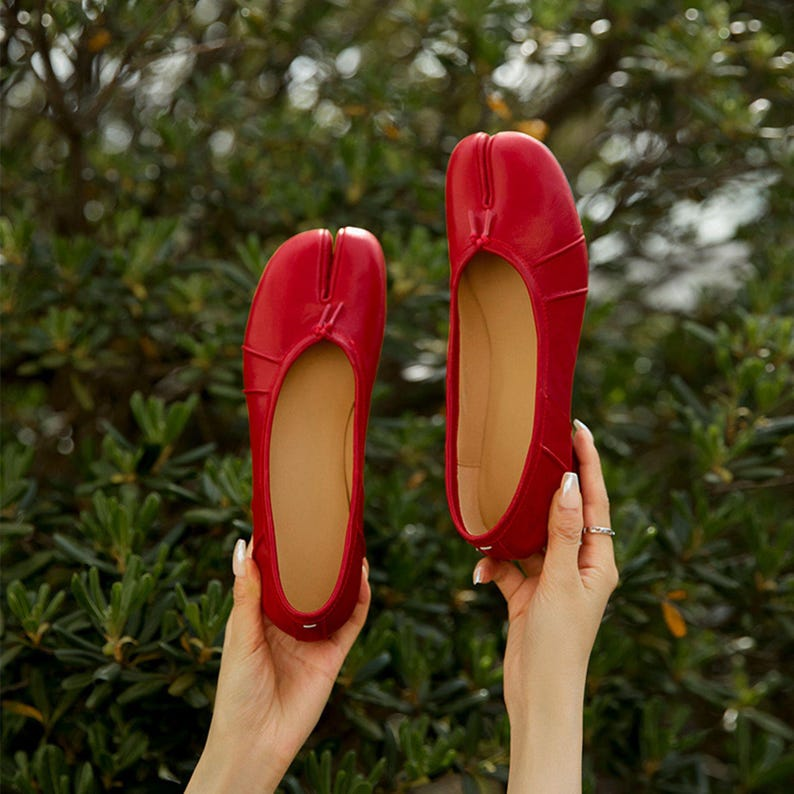 White Leather Tabi Mary Jane Flats